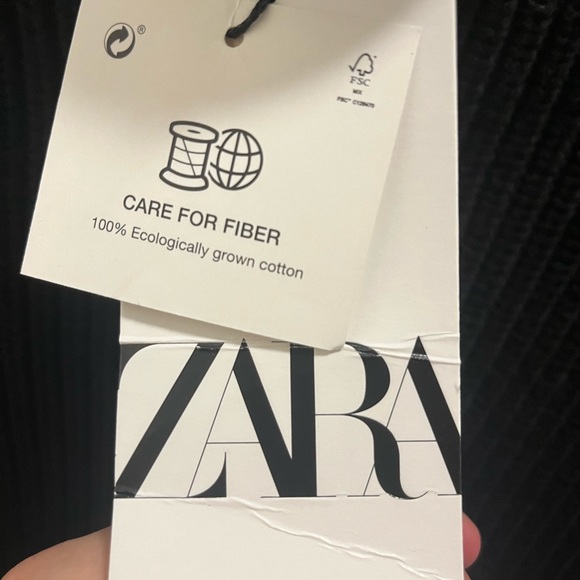 Zara Winter Turtleneck Sweater - Picture 4 of 5